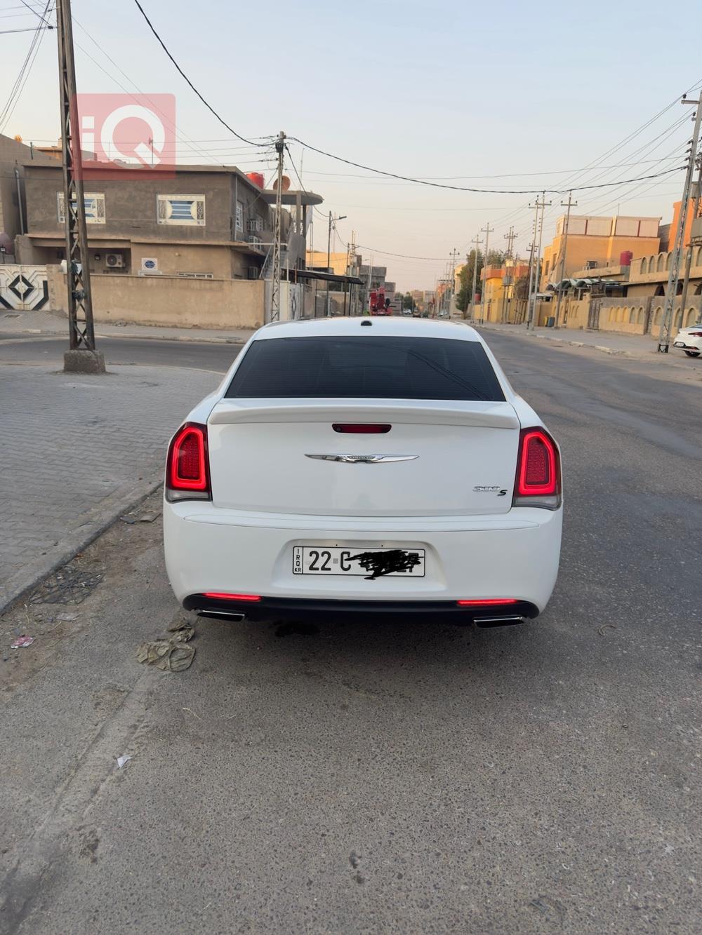 كرايسلر 300